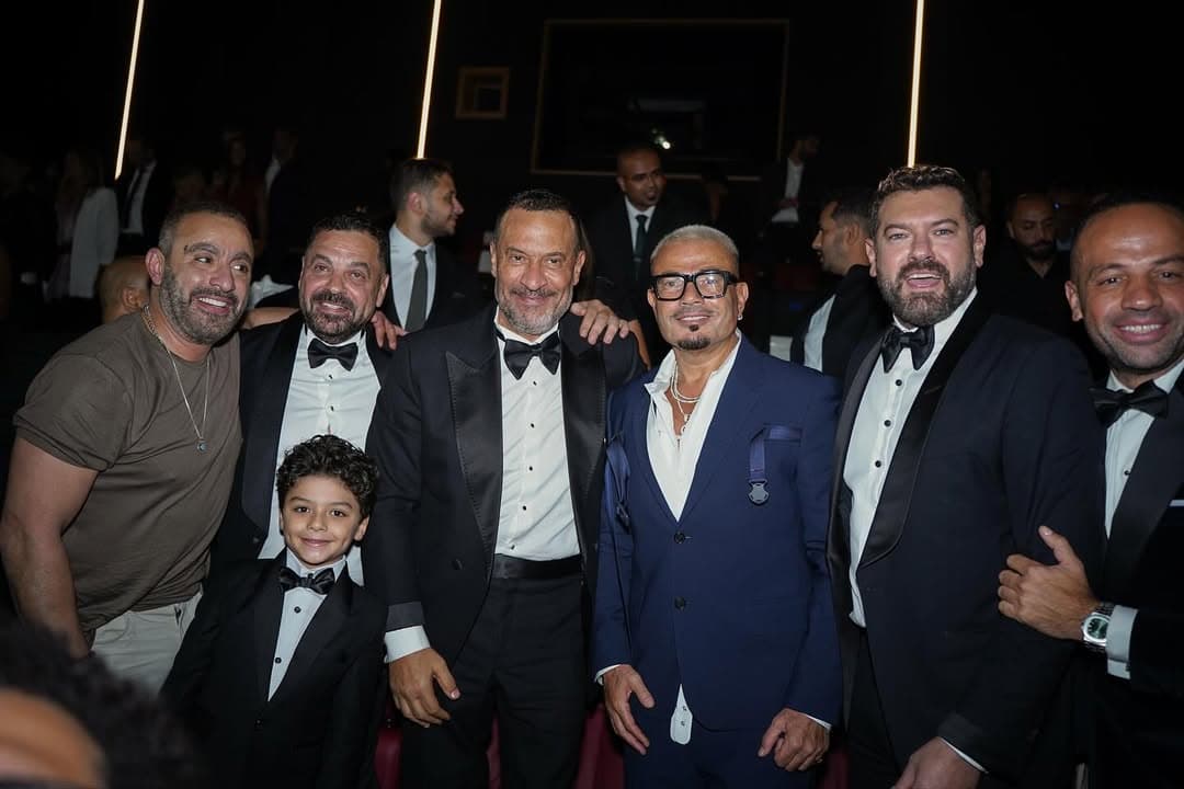 عمرو دياب في الصفوف الأولى دعمًا لـ"السلم والثعبان 1"