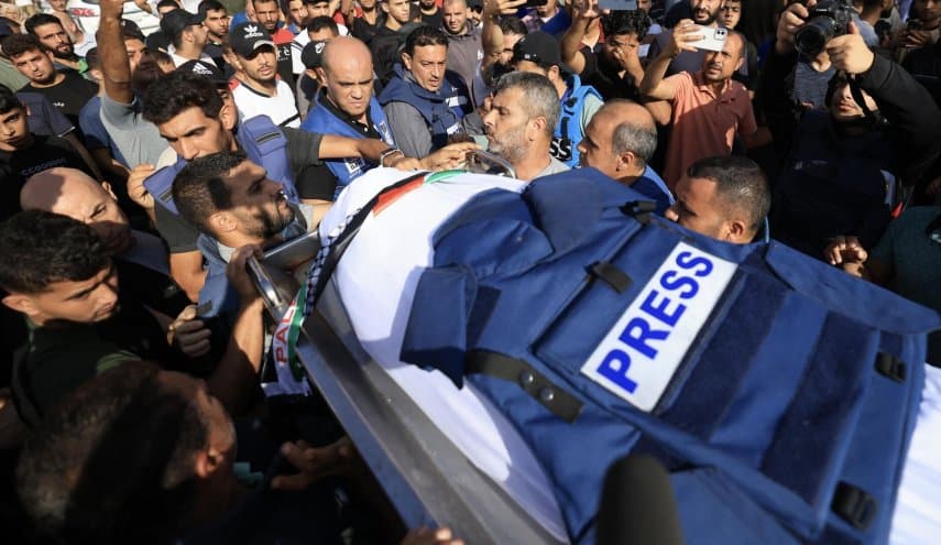 250 وسيلة إعلامية من 70 دولة حول العالم تدعو للتنديد بجرائم الاحتلال ضد الصحفيين في غزة