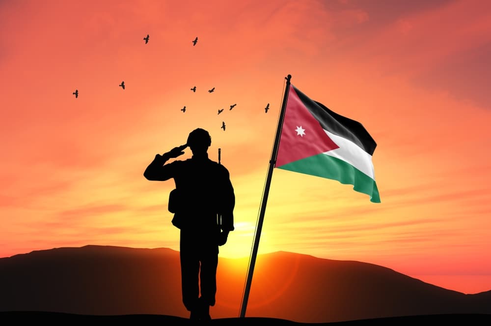 خبير اجتماعي: خدمة العلم ستجبر جيل "السوشيال ميديا" على الانضباط