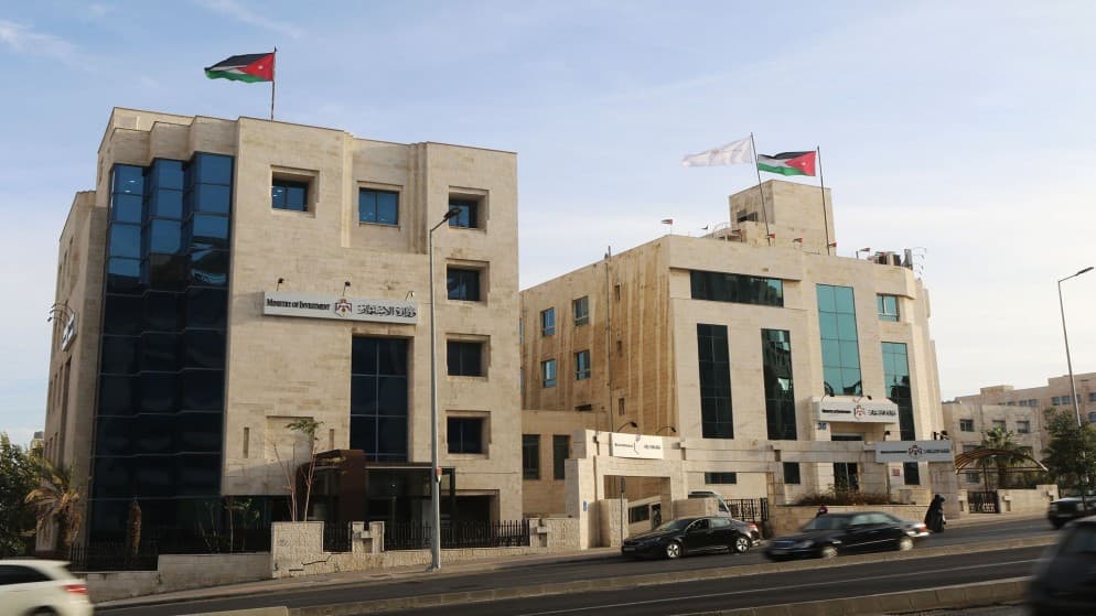 وزير الاستثمار يعلن رفع نسب البناء المسموح بها داخل المناطق الصناعية