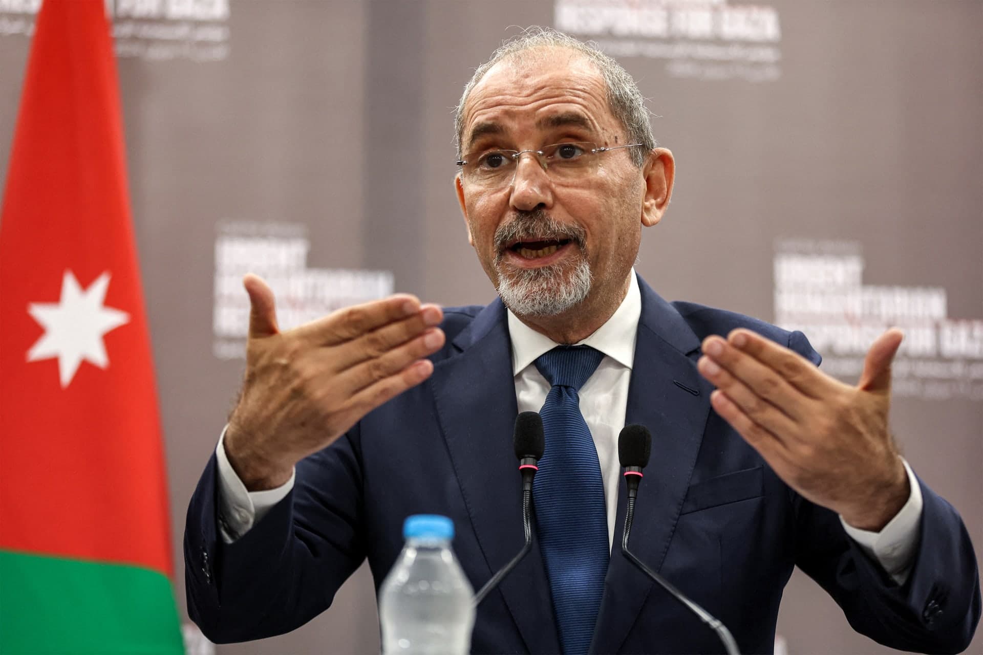 الصفدي: يجب إجبار إسرائيل على إنهاء معاملتها اللاإنسانية للفلسطينيين