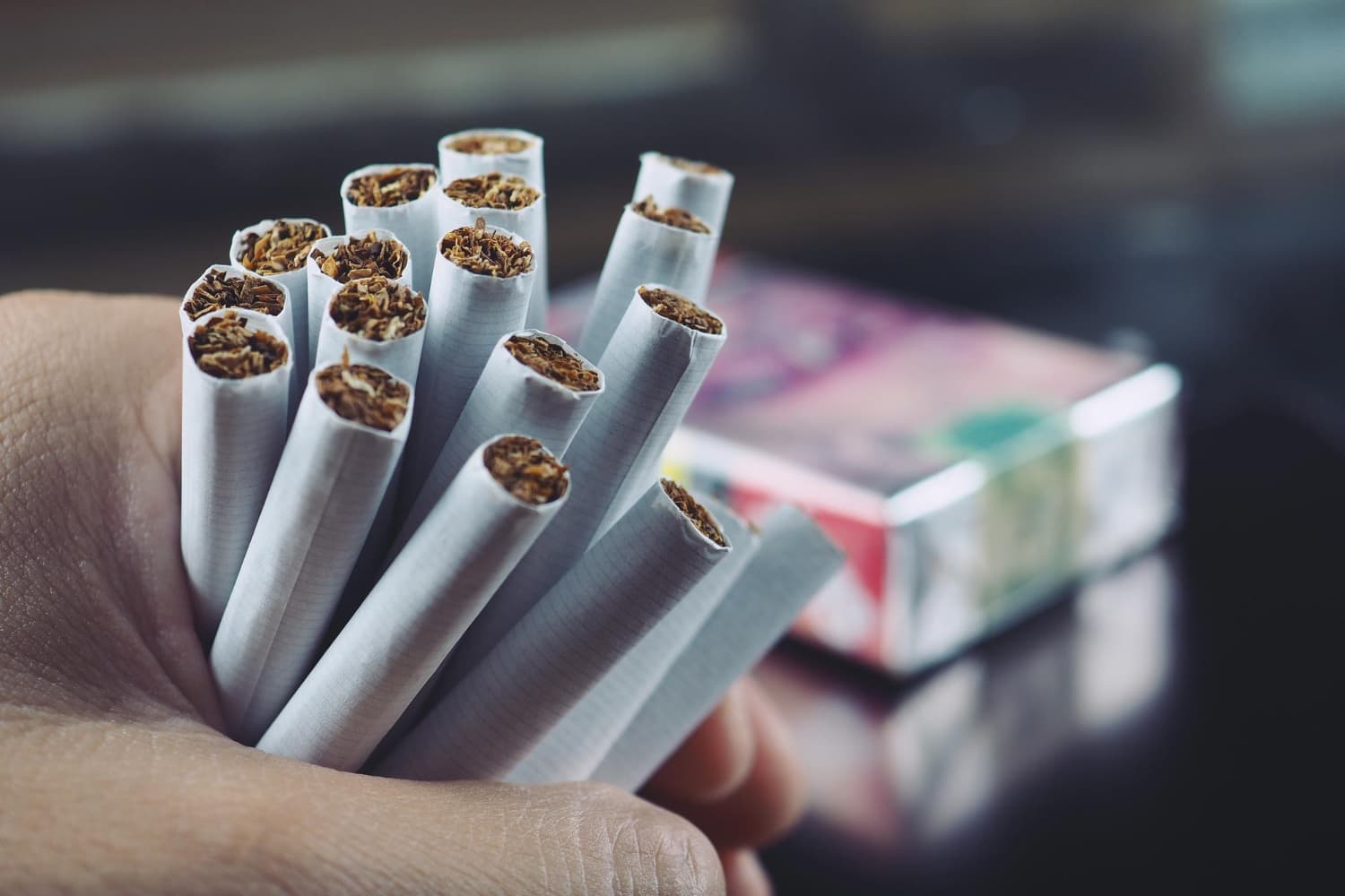هل سترتفع أسعار السجائر في الأردن؟ .. مصدر يكشف