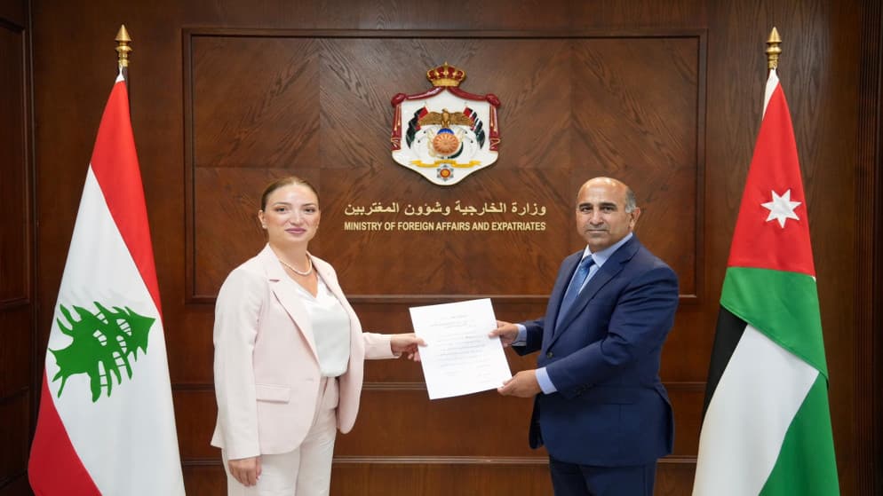 "الخارجية" تتسلّم أوراق اعتماد السفيرة اللبنانية الجديدة في عمّان