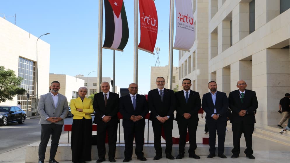 نقابة الصحفيين وجامعة الحسين التقنية توقعان مذكرة تفاهم