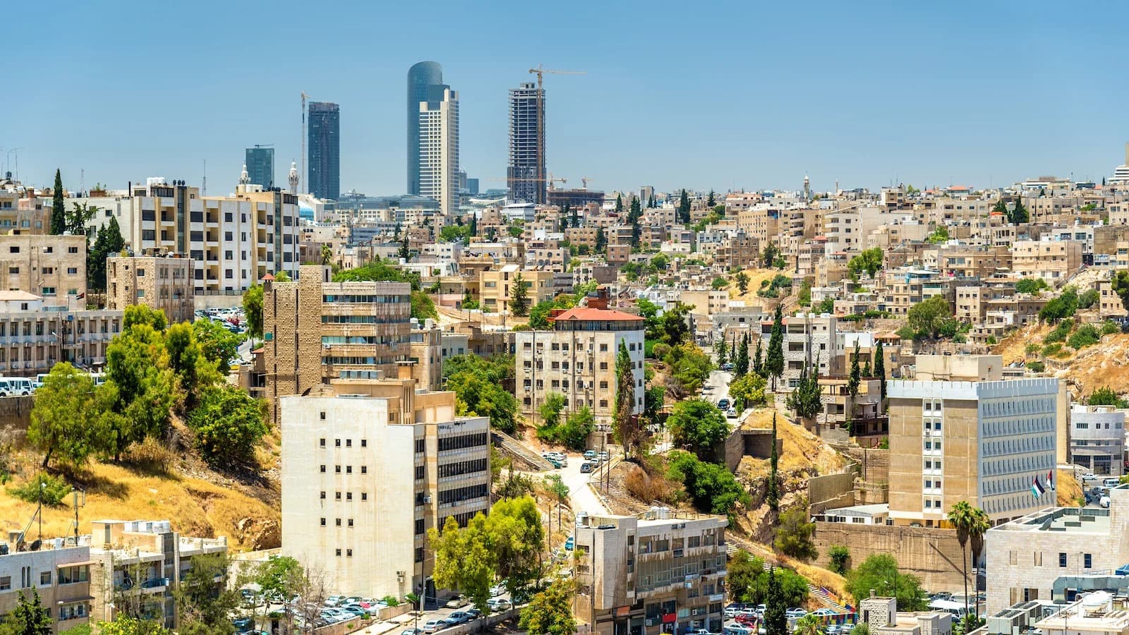 أجواء معتدلة في أغلب المناطق حتى الأحد