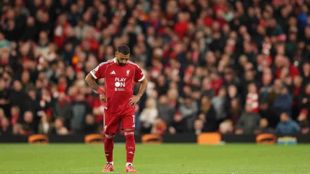 أسطورة مانشستر يونايتد: محمد صلاح سيستمر في الملاعب حتى 52 عاما