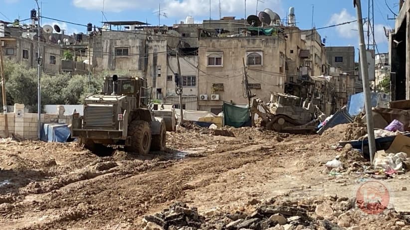 الاحتلال ينفذ عمليات تدمير شمال الضفة وتجبر الفلسطينيين على النزوح القسري