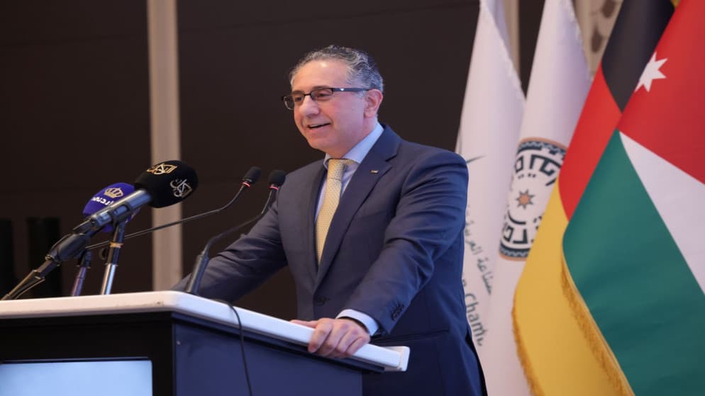 القضاة يدعو الشركات الألمانية لاتخاذ الأردن مركزا لمشروعات إعادة الاعمار في سوريا