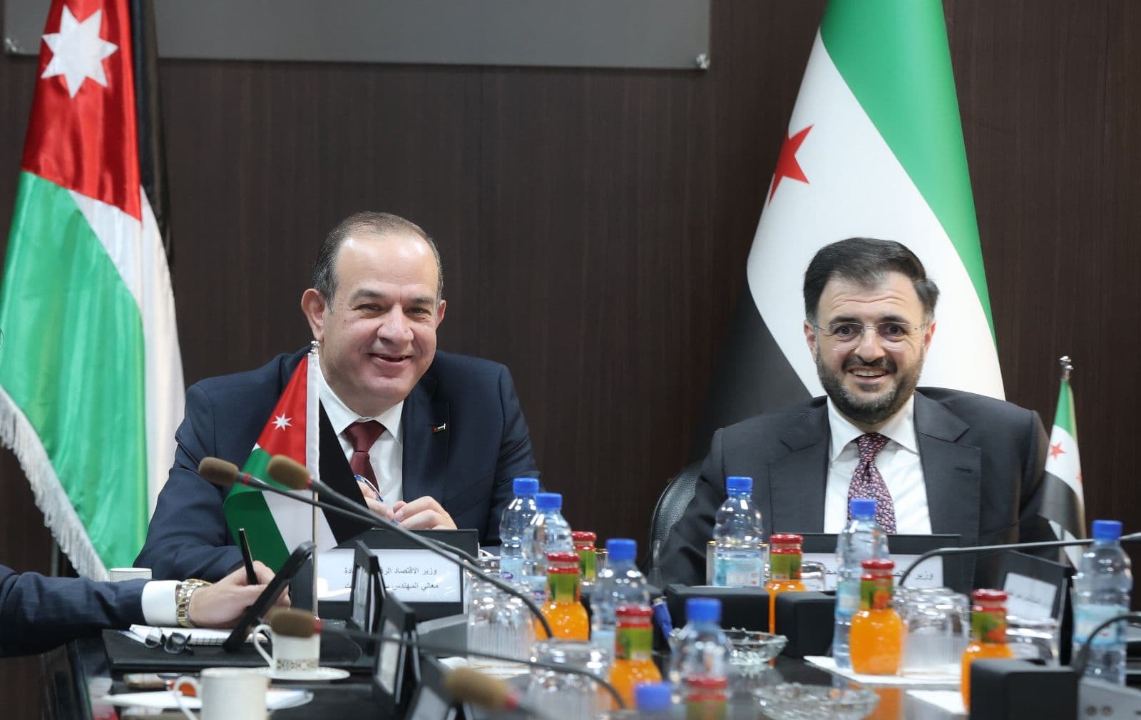 سميرات يبحث التعاون التقني والرقمي في دمشق