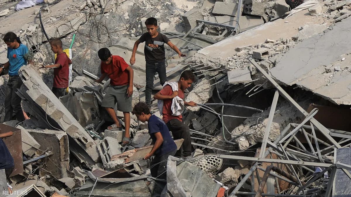 مصادر طبية: استشهاد 14 وارتفاع إجمالي الضحايا في غزة