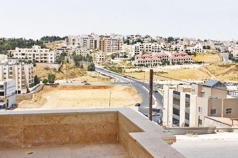 الأردن.. أزمة القروض تدفع البنوك لامتلاك كمٍّ هائلٍ من الشقق