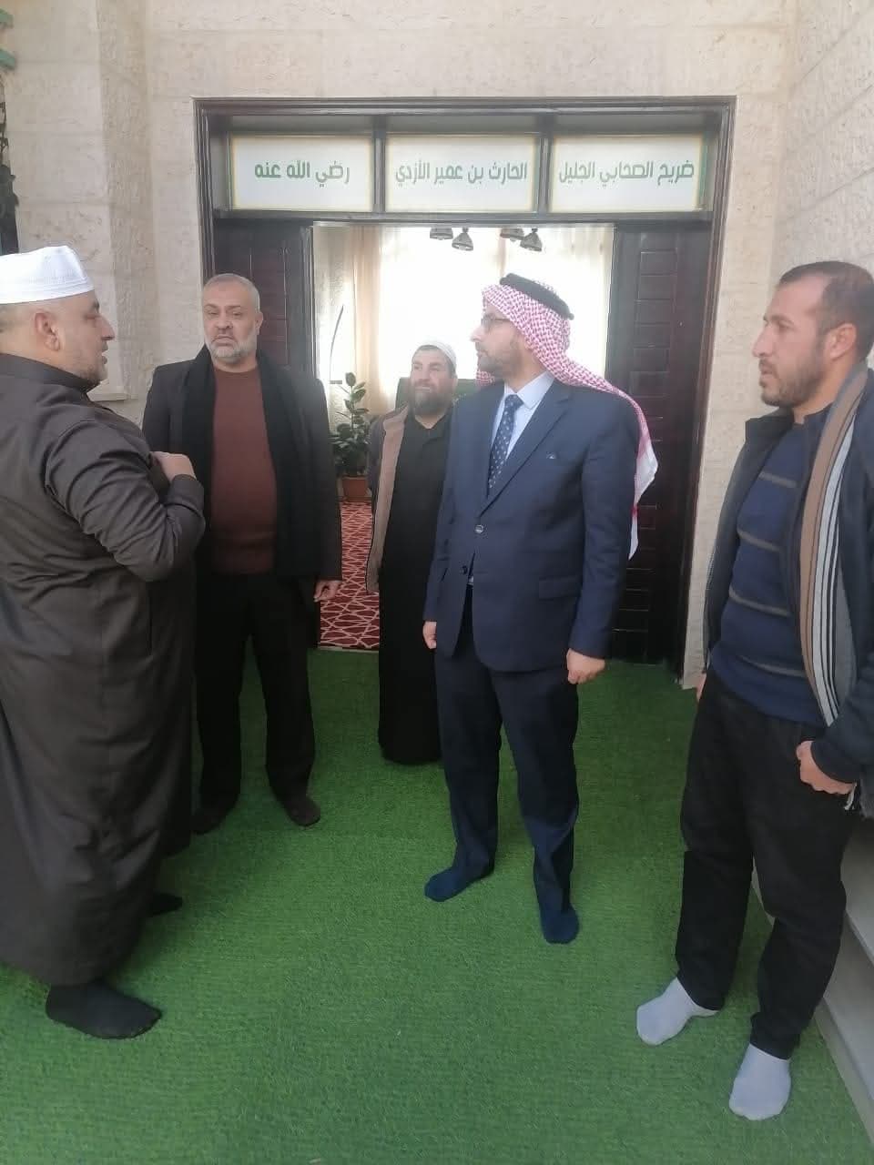 أمين عام وزارة الأوقاف يتفقد عددًا من مساجد الطفيلة