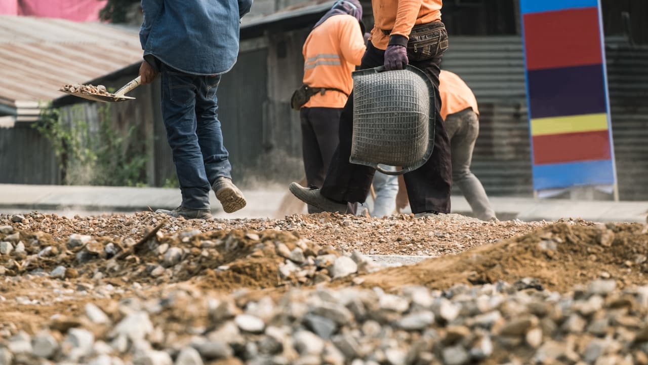 وزارة العمل تطلق النسخة التجريبية لنظام معلومات سوق العمل.. تفاصيل