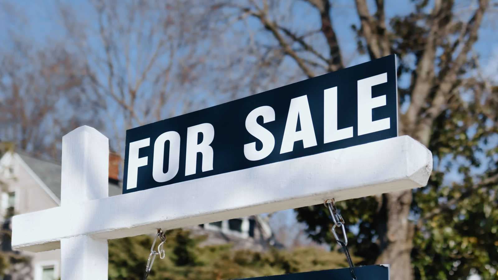 أم مصرية تعرض أطفالها للبيع بسبب "صعوبة المعيشة"