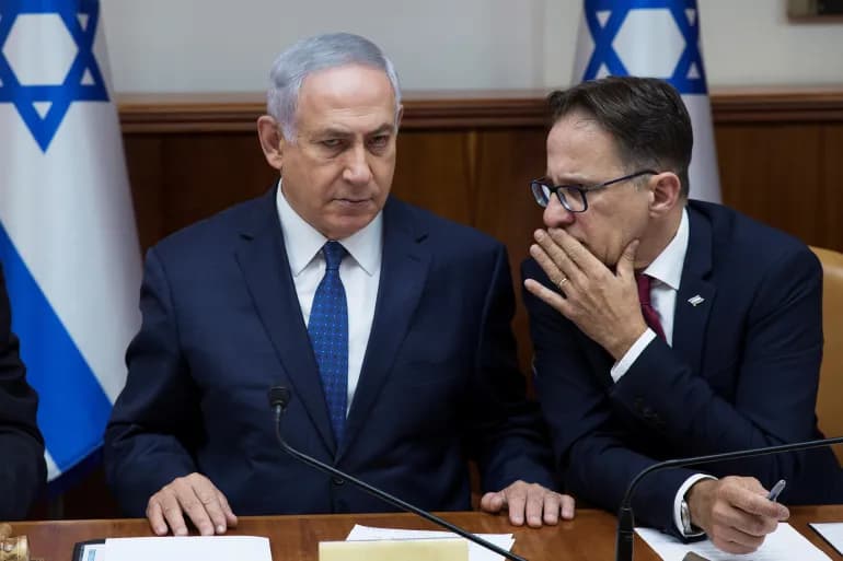 شرطة الاحتلال تستدعي رئيس ديوان نتنياهو بسبب "شبهات فساد"