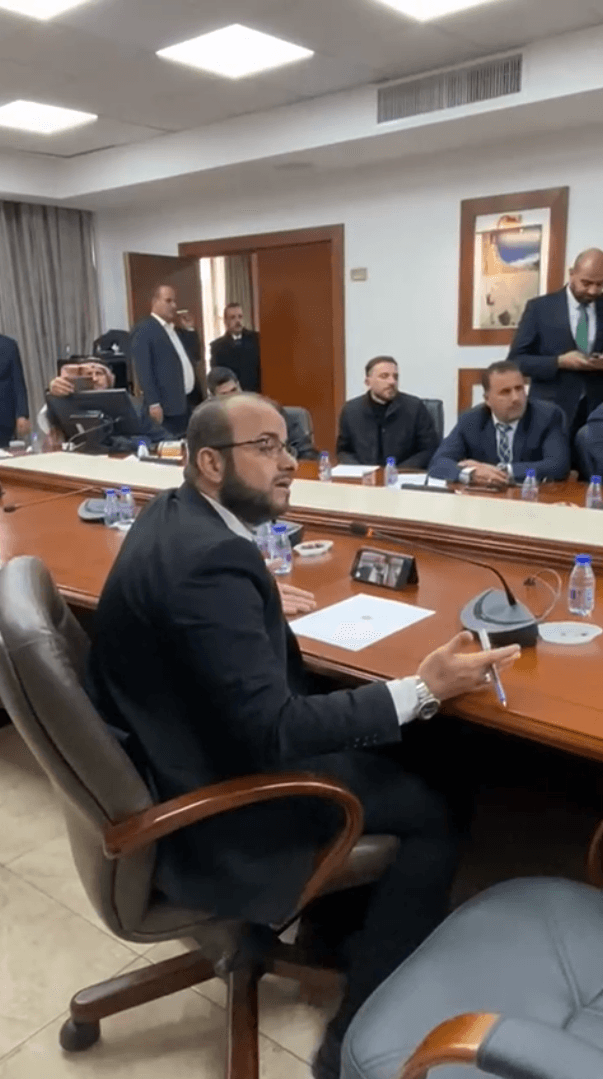 الرياطي يتهم الجامعة الأردنية بفصل طلبة لدعمهم غزة.. والجامعة تنفي وتردّ