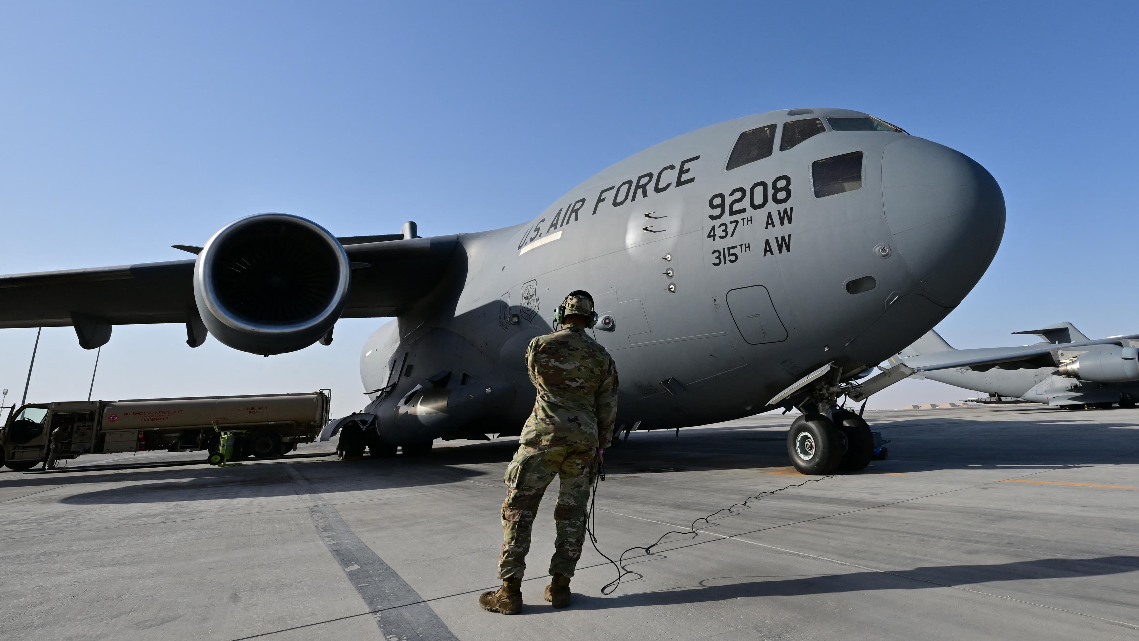 مصادر مطلعة: عودة تدريجية للطائرات الأمريكية التي غادرت قاعدة العديد أمس