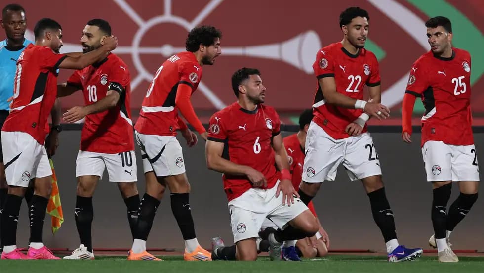 موقف إنساني.. تصرف نجم مصر يثير إعجاب جماهير المغرب