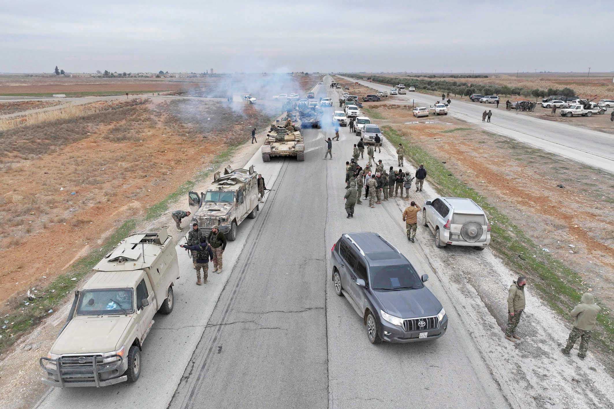 مصادر أمنية: القوات السورية تسيطر على حقلي "العمر" النفطي و"كونيكو" للغاز