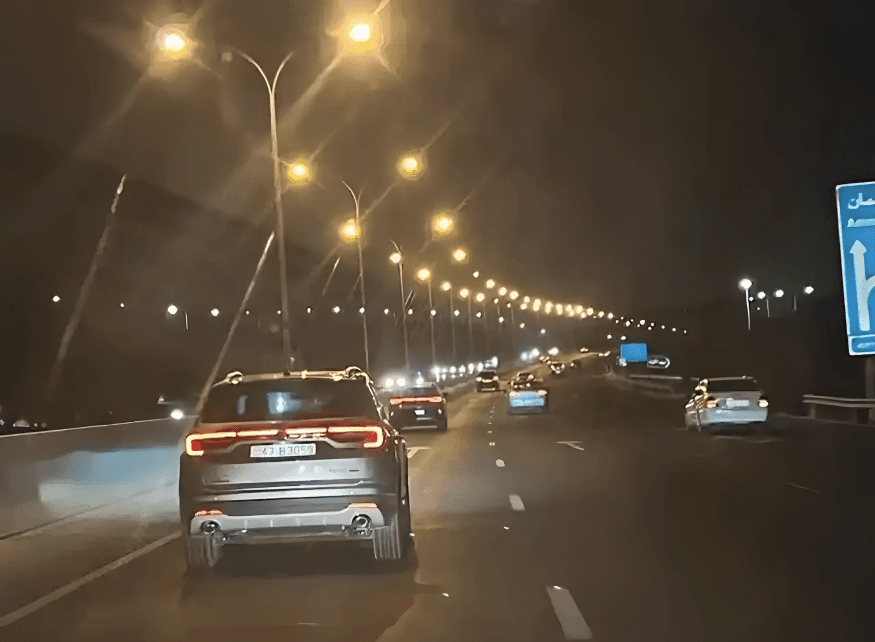 استنزاف المال والجهد.. الأشغال: 1.25 مليون دينار تكلفة إعادة إنارة طريق عمان التنموي