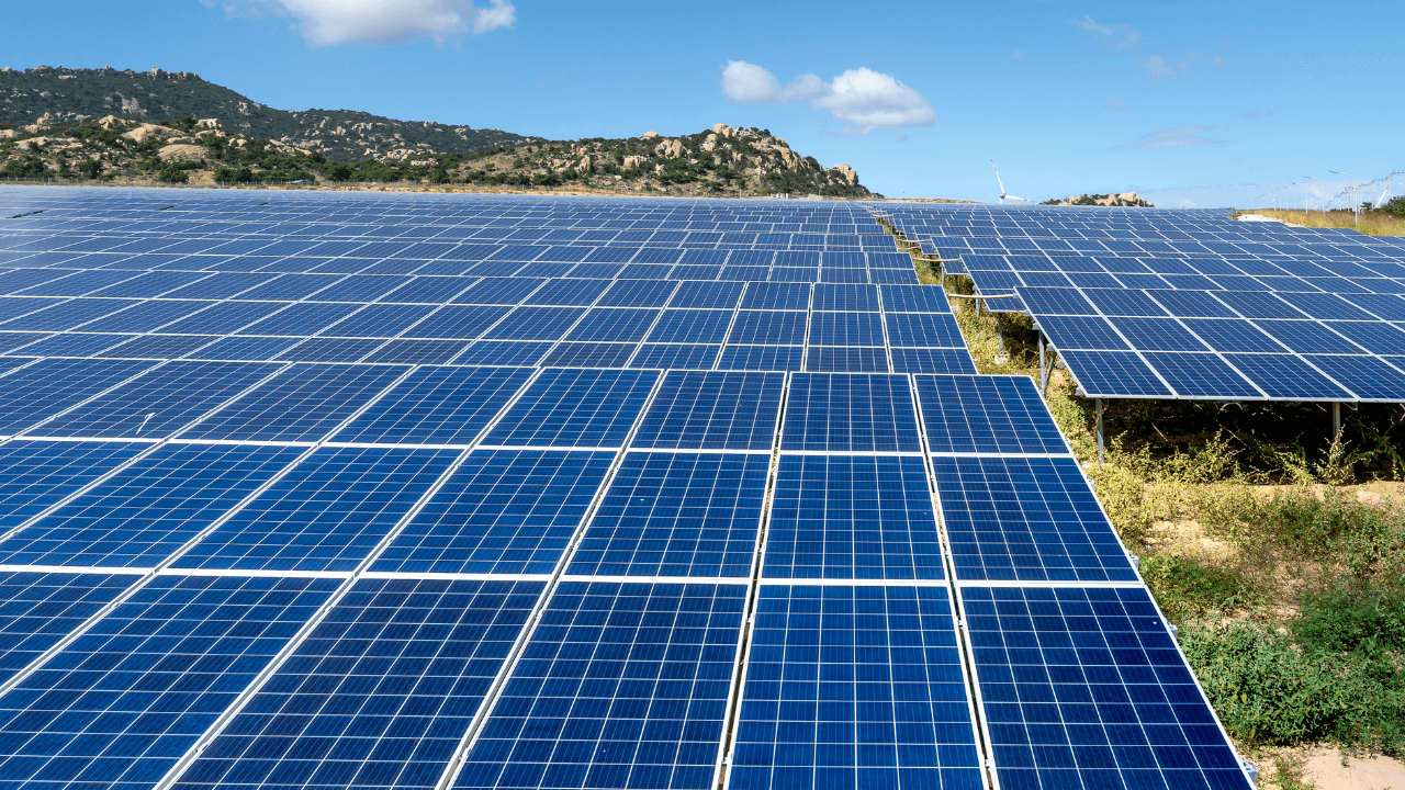 "المياه": مشاريع للطاقة الشمسية توفر 8 ملايين دينار سنويا