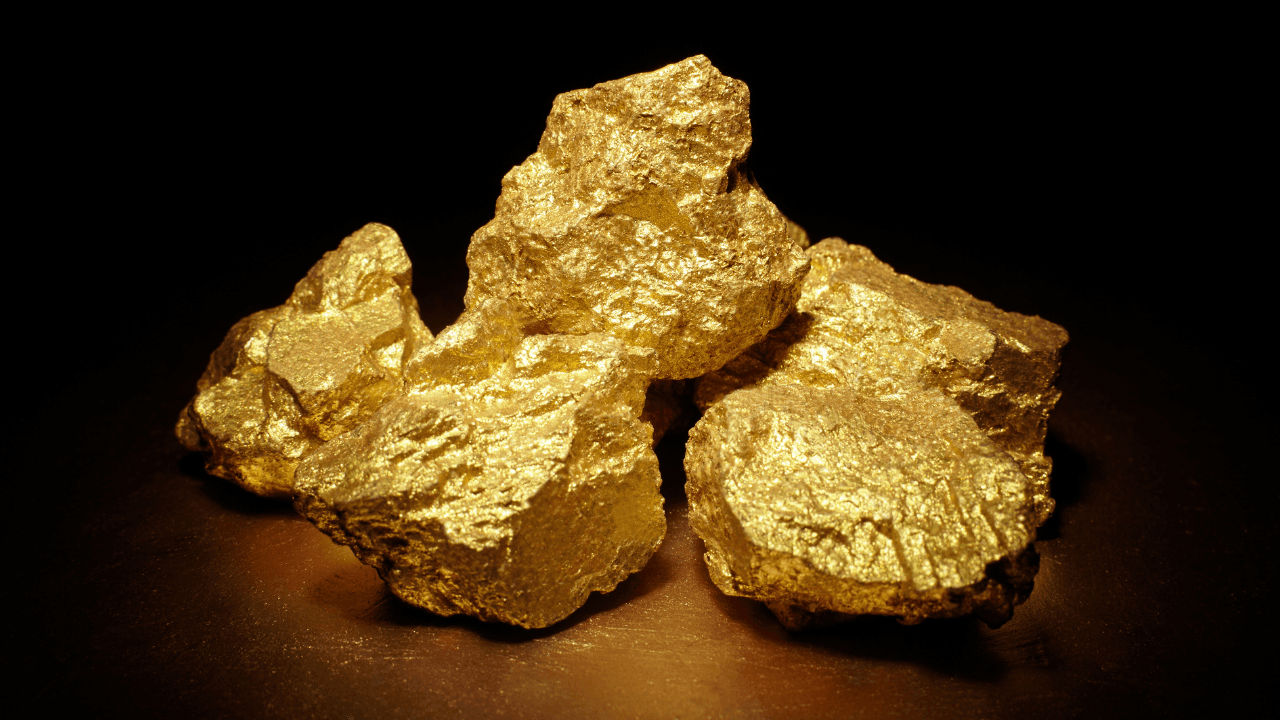 نائب يطعن في اتفاق الحكومة مع شركة للتنقيب عن الذهب والنحاس