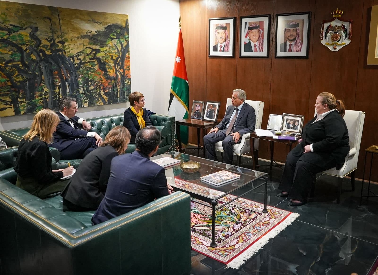 رئيس الوزراء يستقبل رئيسة البنك الأوروبي لإعادة الإعمار والتَّنمية