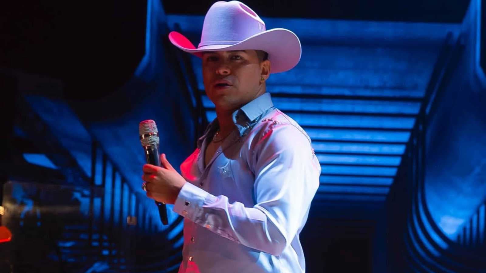 قبل حفله بساعات.. مصرع المغني الكولومبي الشهير ييسون خيمينيز