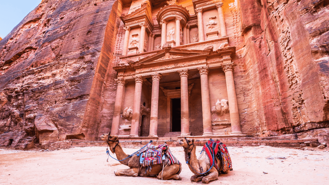 صدور نظام تأجير وتملك الأموال غير المنقولة خارج حدود محمية البترا الأثرية بالجريدة الرسمية