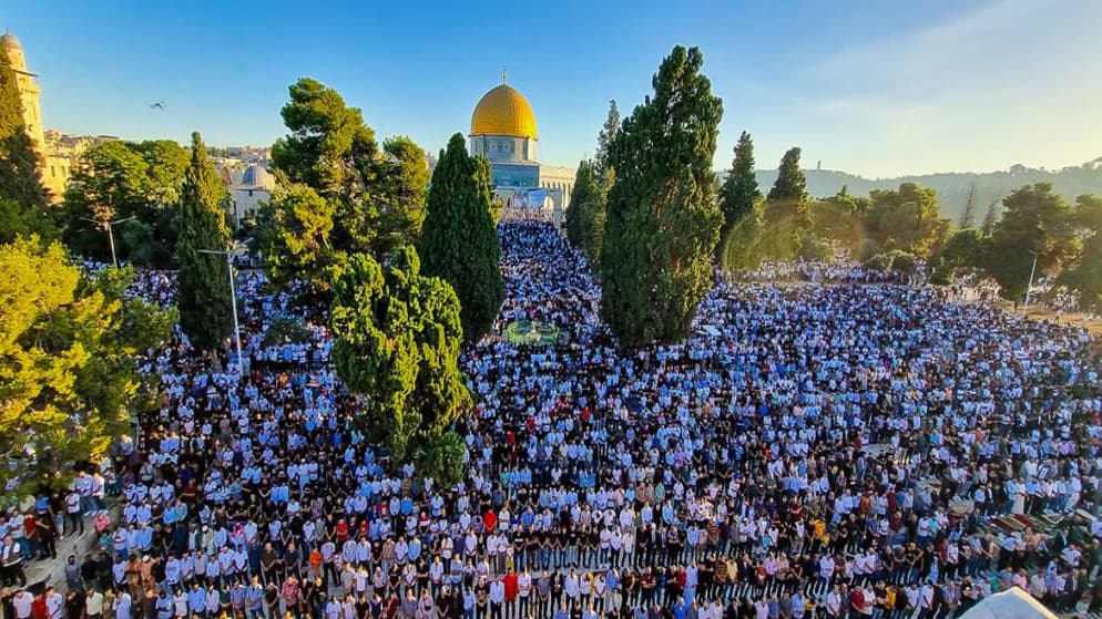 ‎40 ألفًا يؤدون صلاة الجمعة في المسجد الأقصى