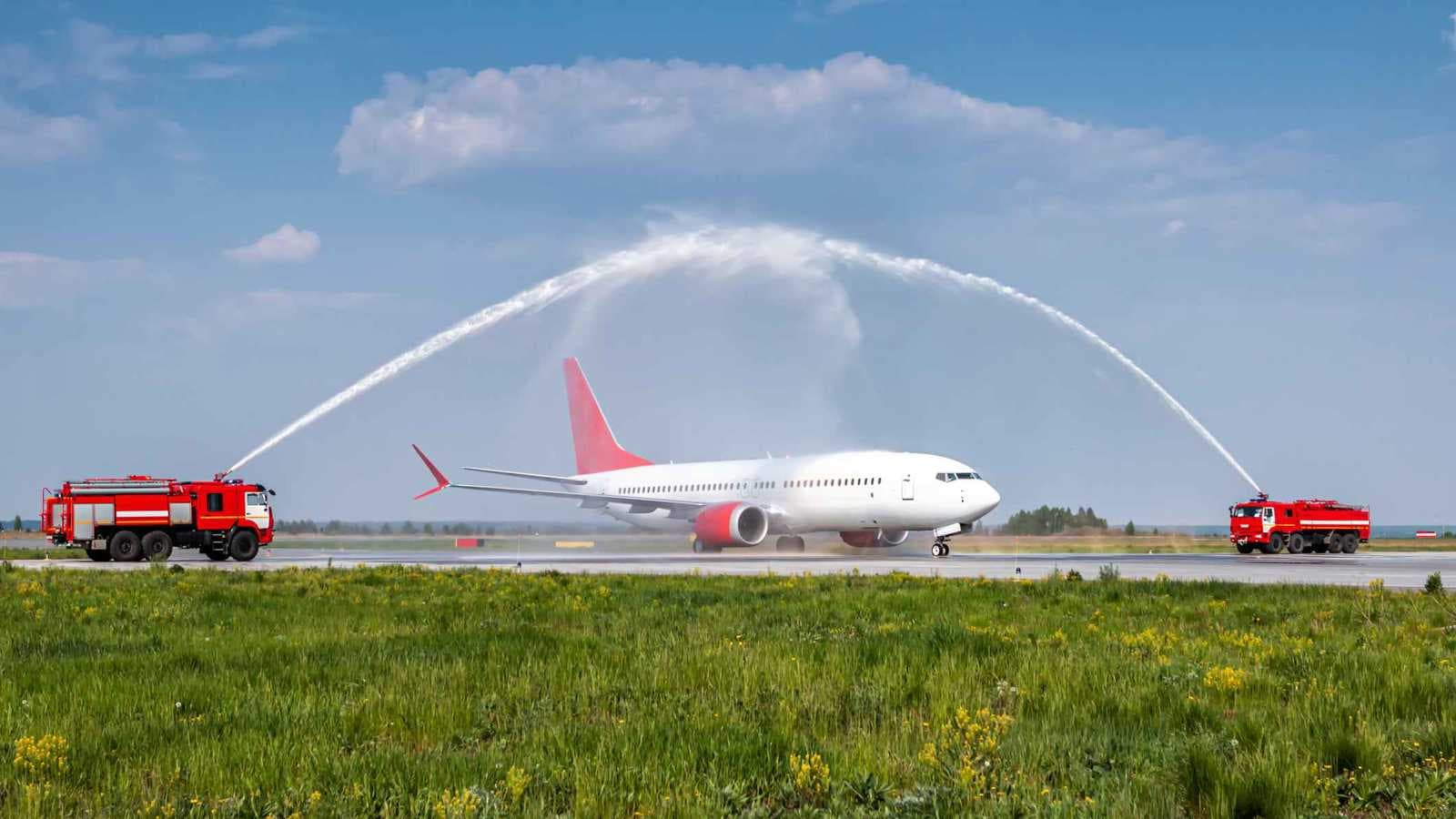 ما سبب رش الطائرات بالماء قبل الإقلاع؟