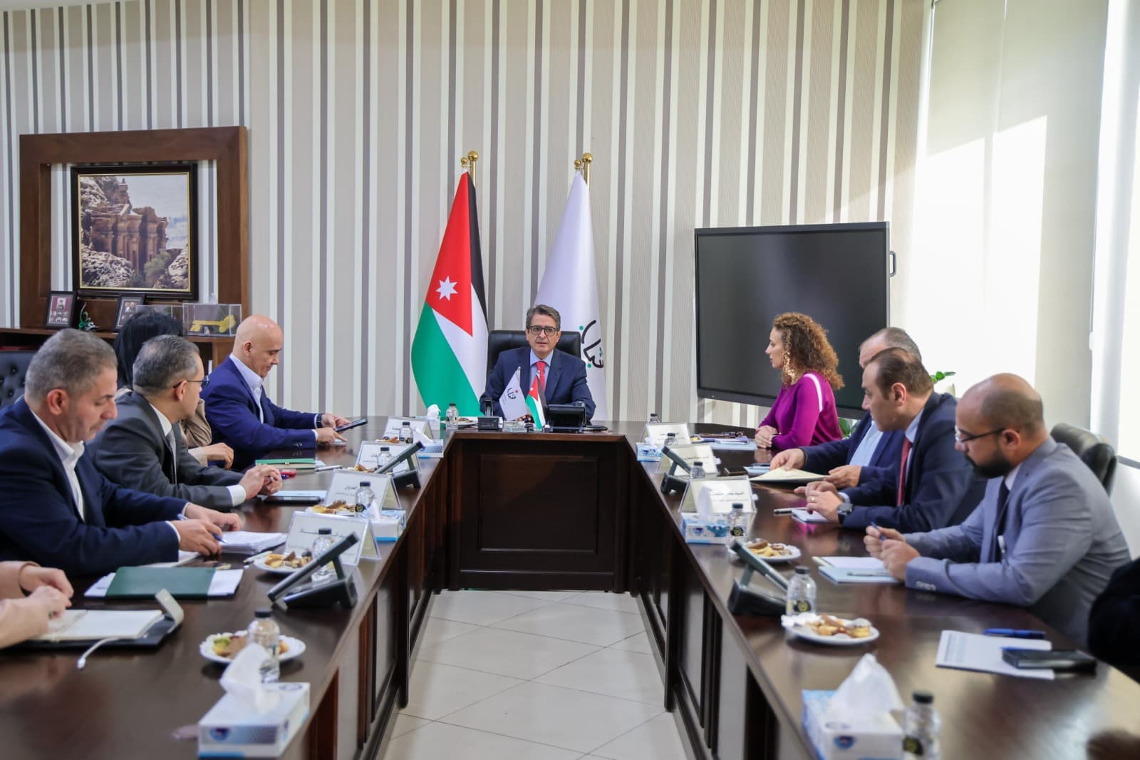 وزارة الشباب تعقد اجتماعًا لدراسة مشروع خصخصة أندية كرة القدم