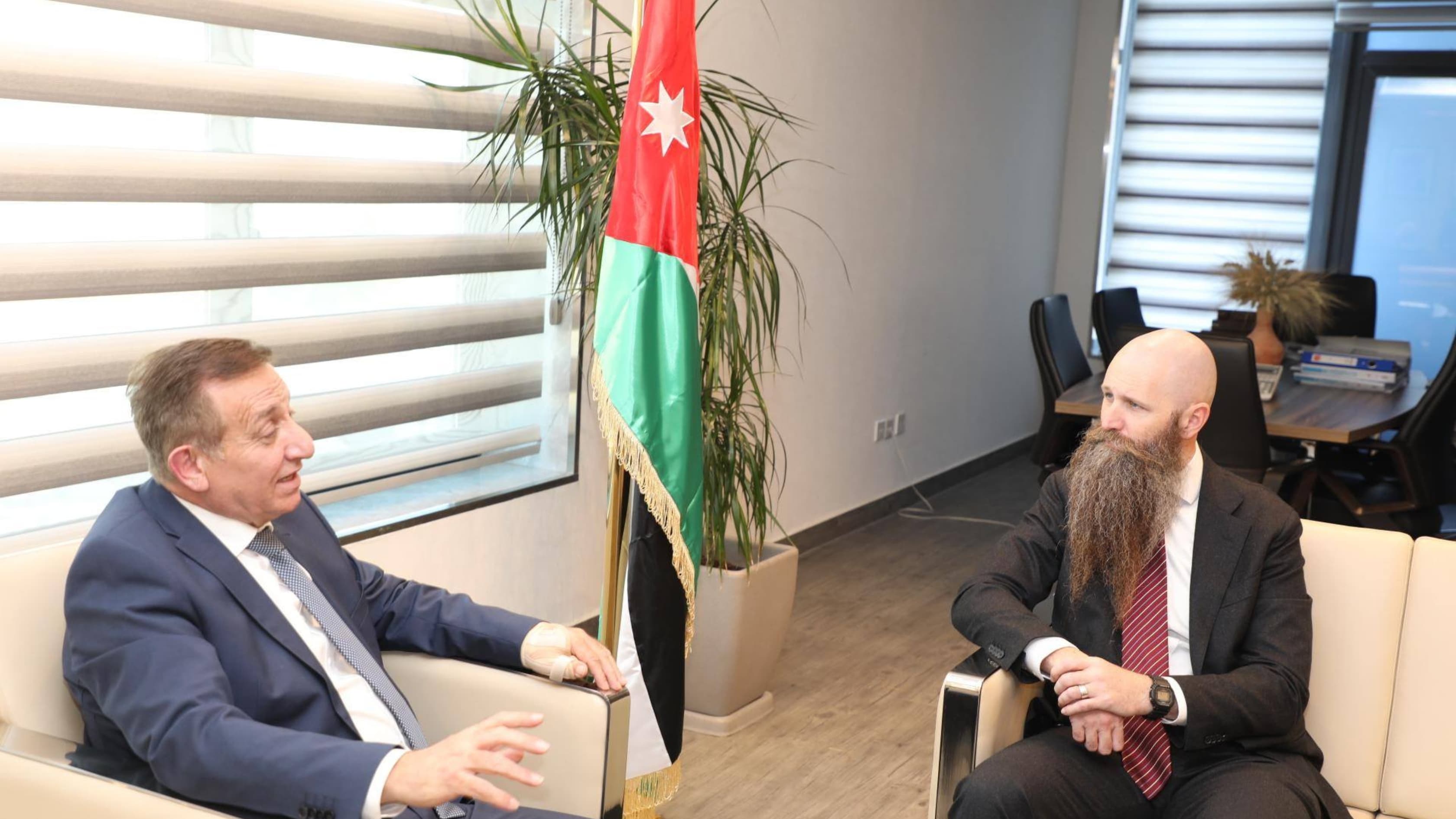 مباحثات أردنية أمريكية لزيادة صادرات التمور وزيت الزيتون إلى السوق الأمريكية