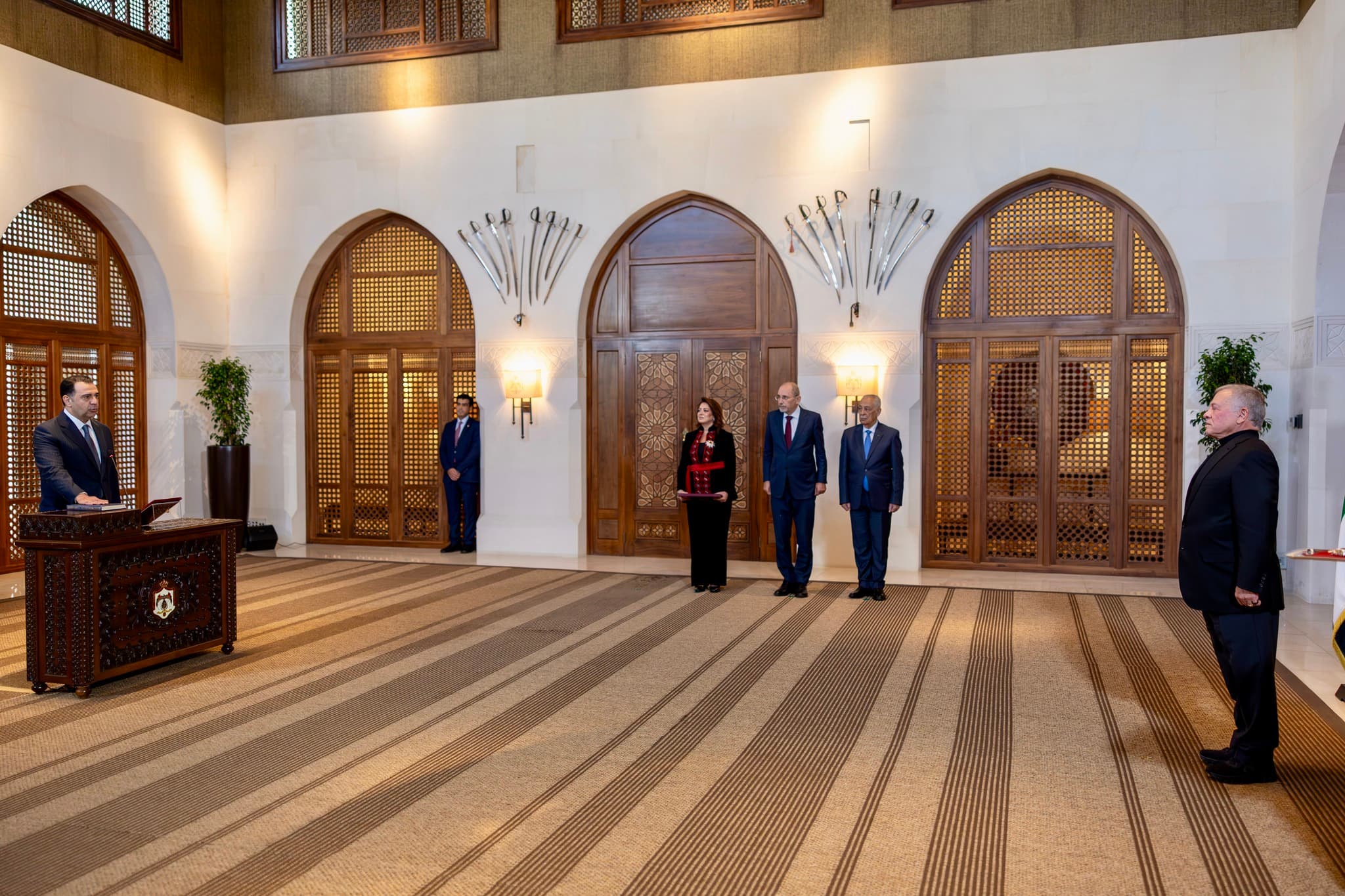 سفيران جديدان يؤديان اليمين القانونية أمام الملك