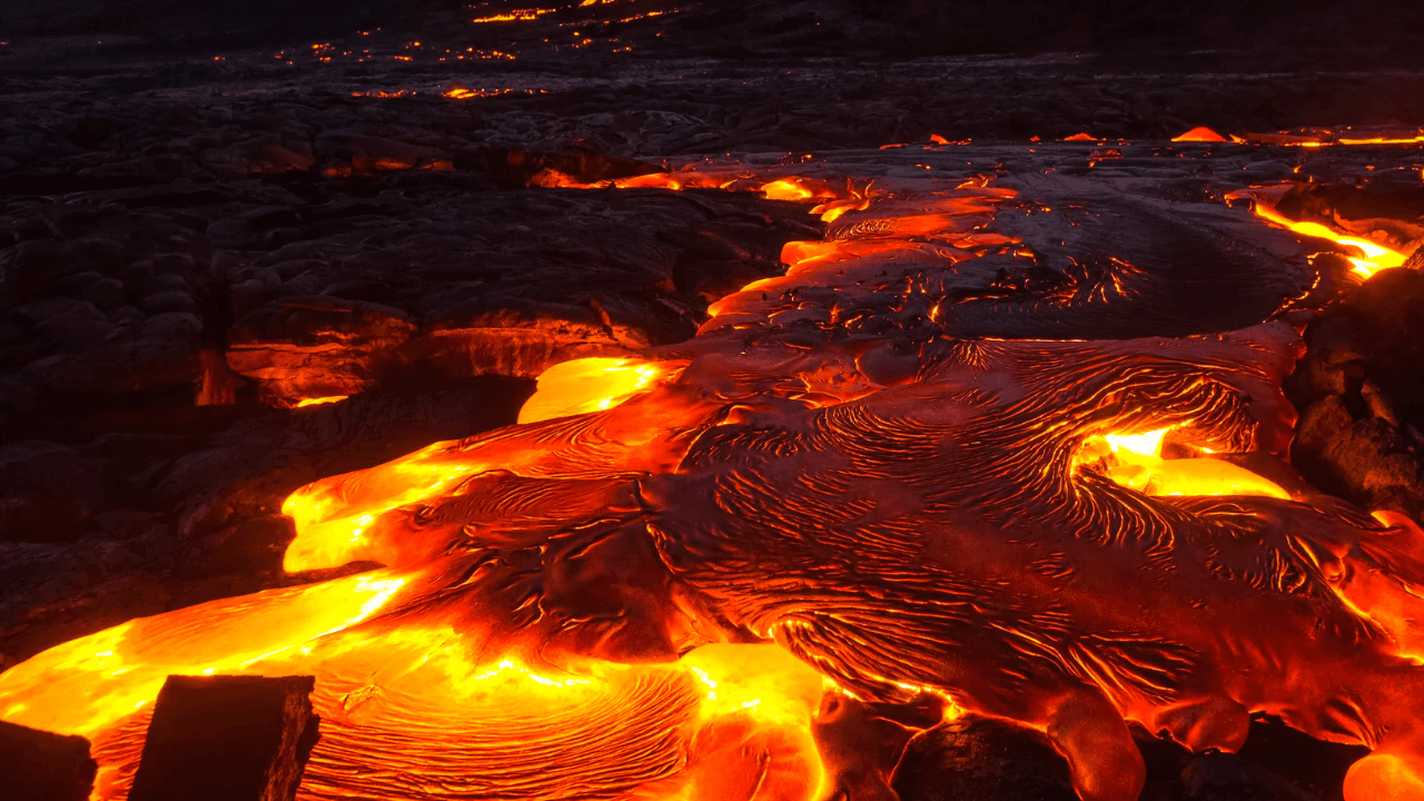 اليابان: تحذير من تساقط الرماد بعد ثوران بركاني