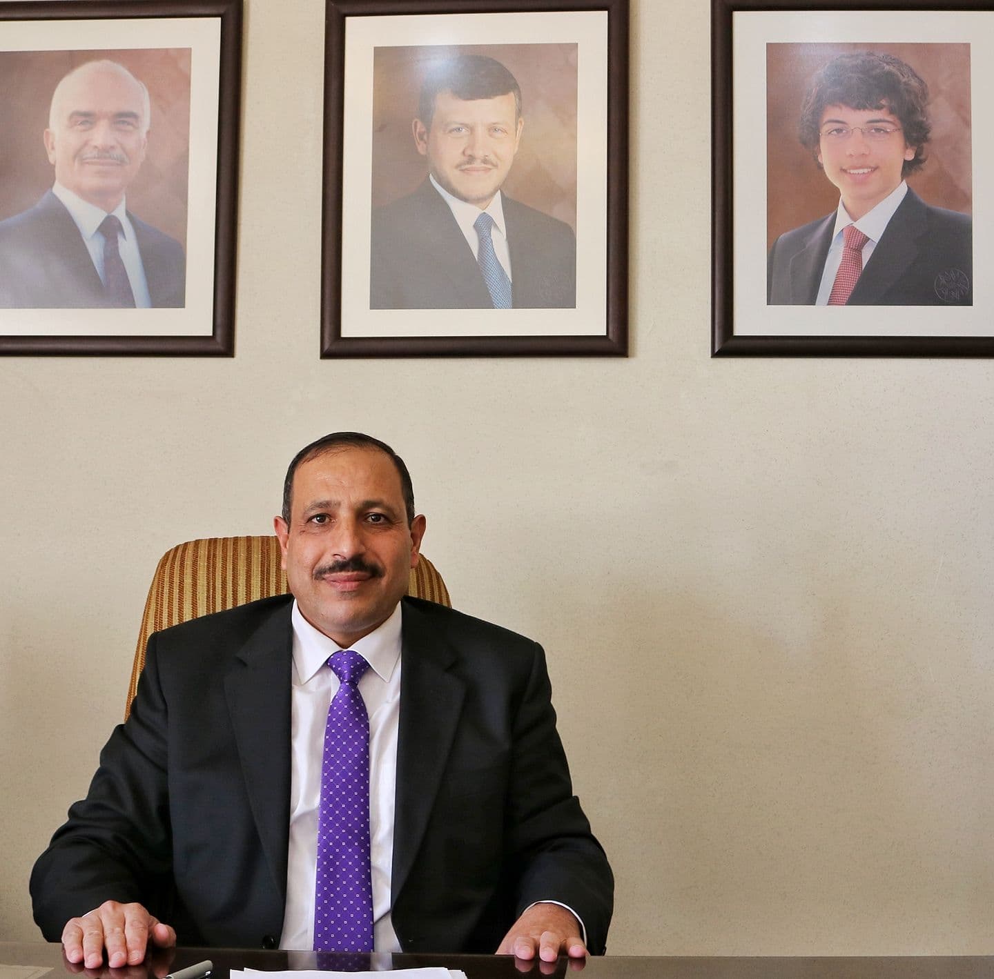 تحسين الخدمات الحكومية من التراخي ورفاهية الوقت ألى الإنضباط المؤسسي