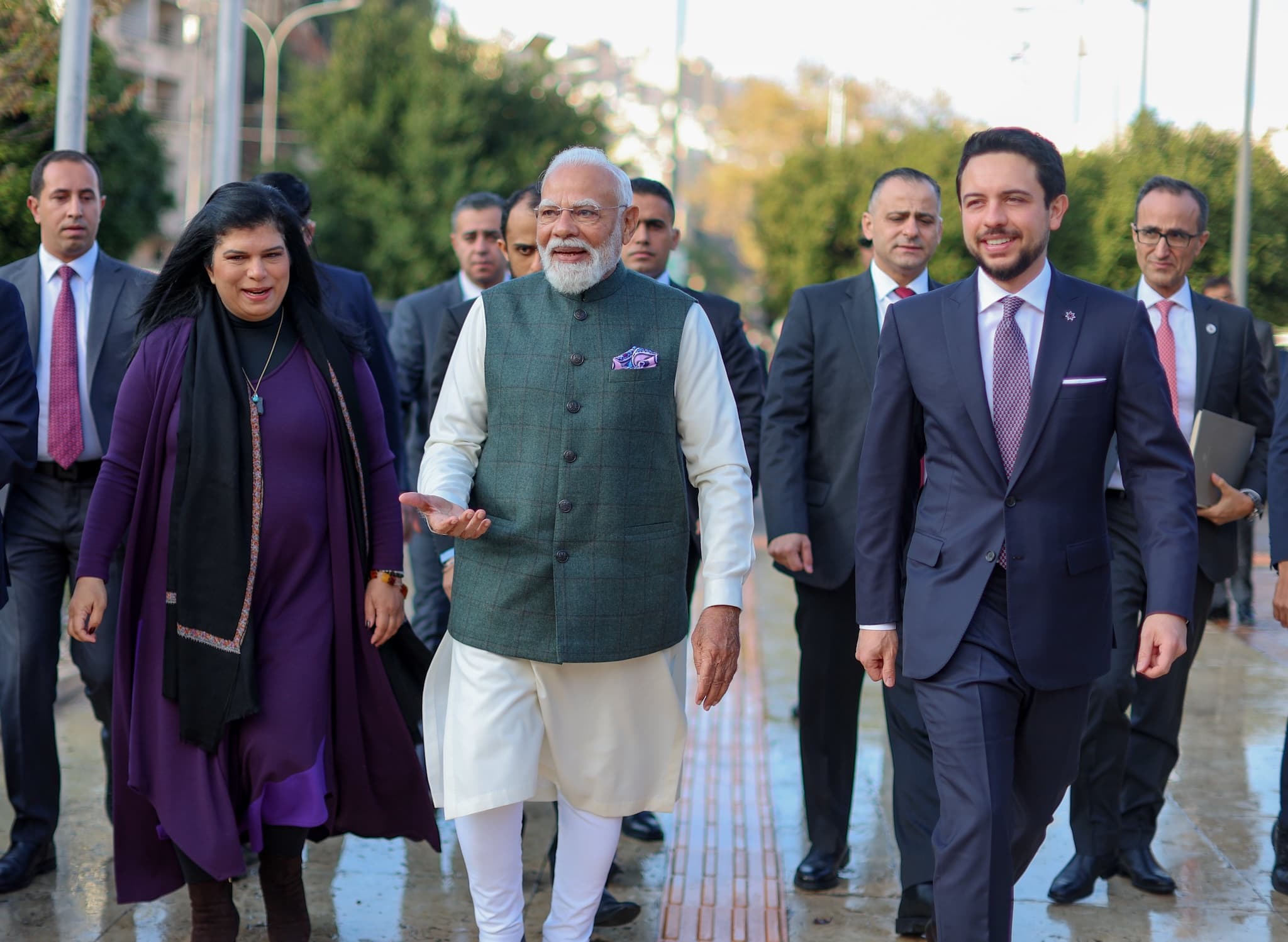 ولي العهد يصطحب رئيس الوزراء الهندي في زيارة إلى متحف الأردن