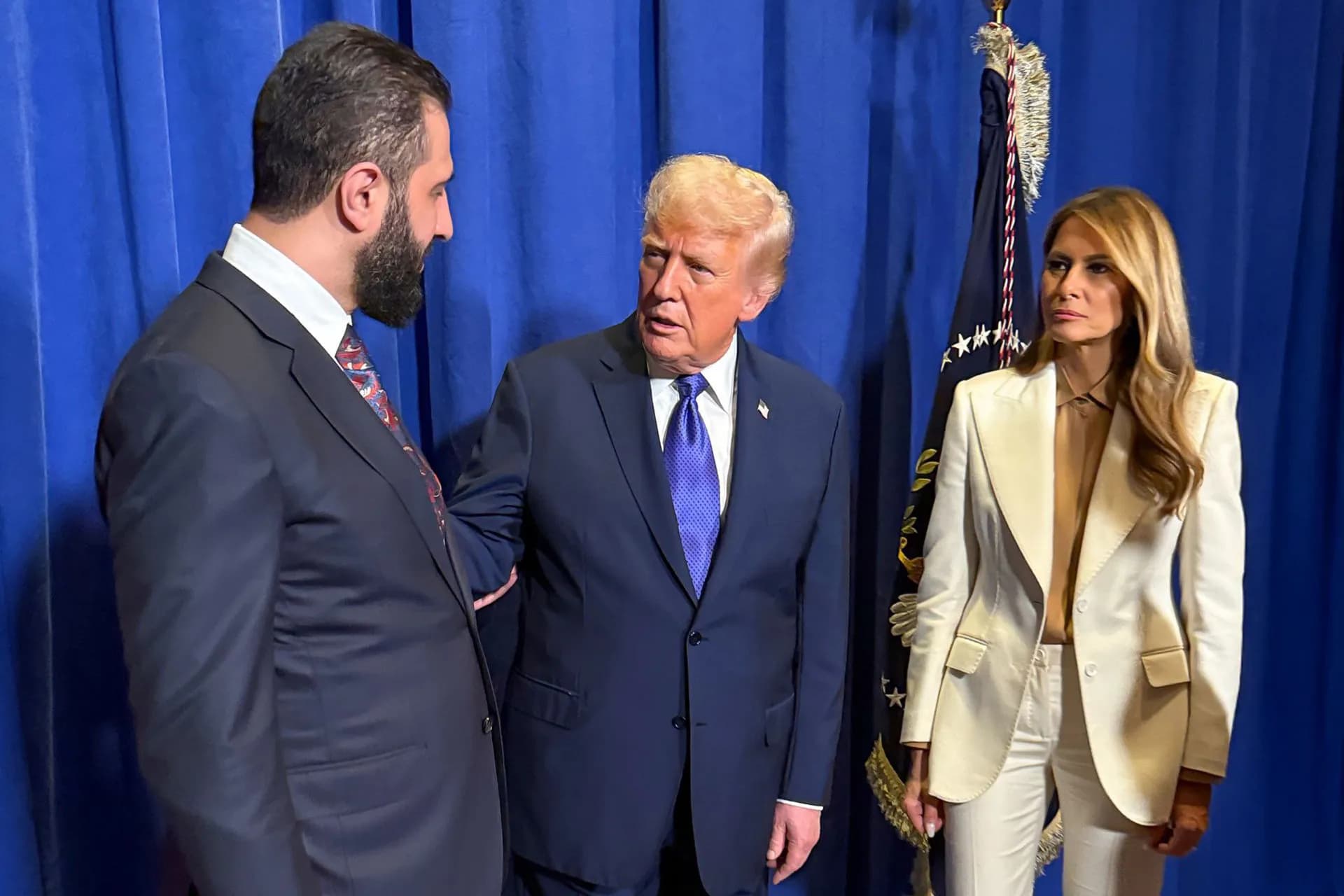 الشرع يرسل برقية تعزية إلى ترمب بضحايا الهجوم في ريف حمص