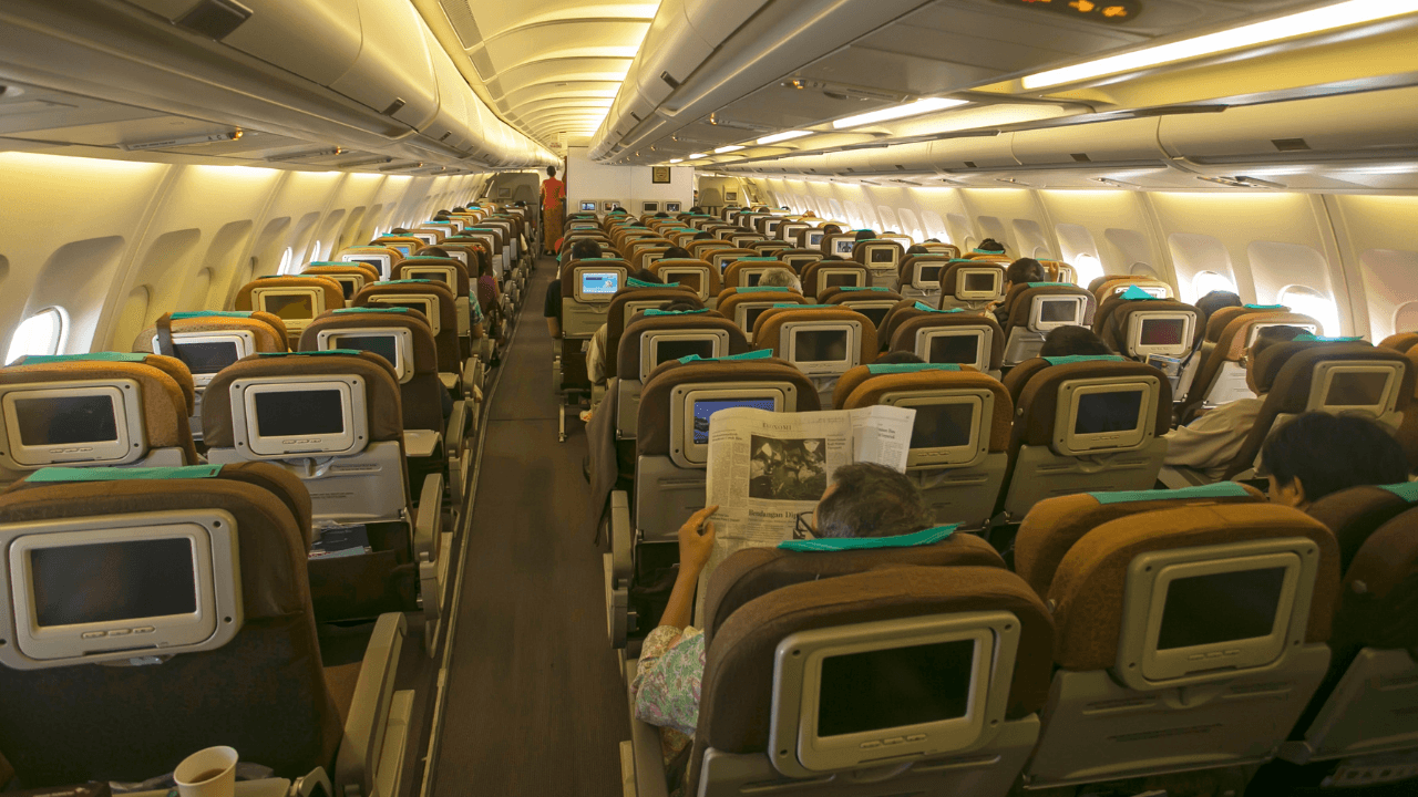 نظام جديد يعدّل رسوم الطيران المدني وينظّم أنشطة الطائرات المسيّرة