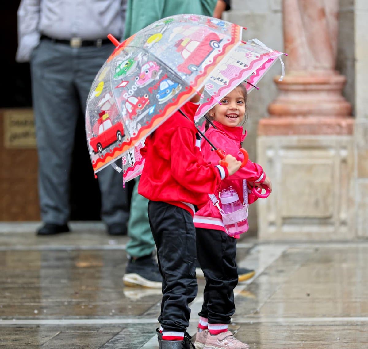 "التربية" تفوض مديريها باتخاذ قرار دوام المدارس خلال الظروف الجوية