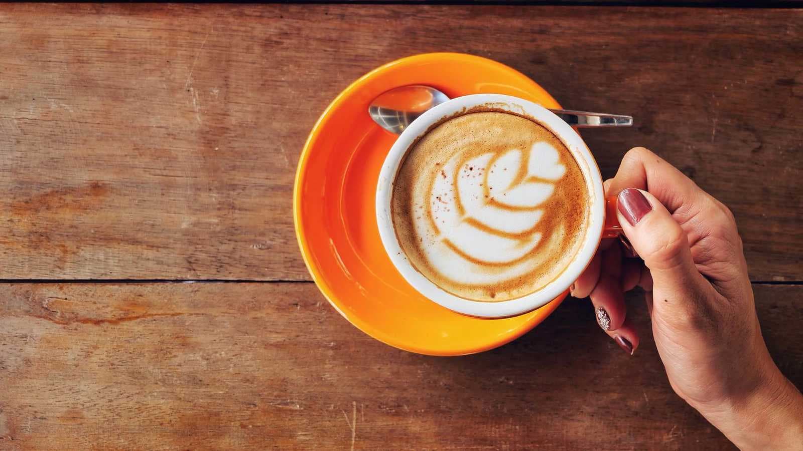 كوب القهوة اليومي.. ماذا قد يفعل لقلبك؟