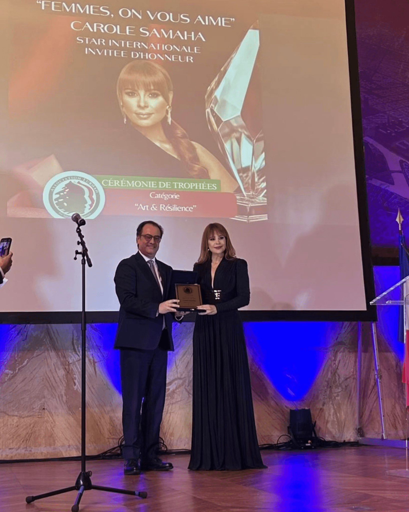 فن وإنسانية.. تكريم سيدة المسرح والغناء العربي كارول سماحة في باريس