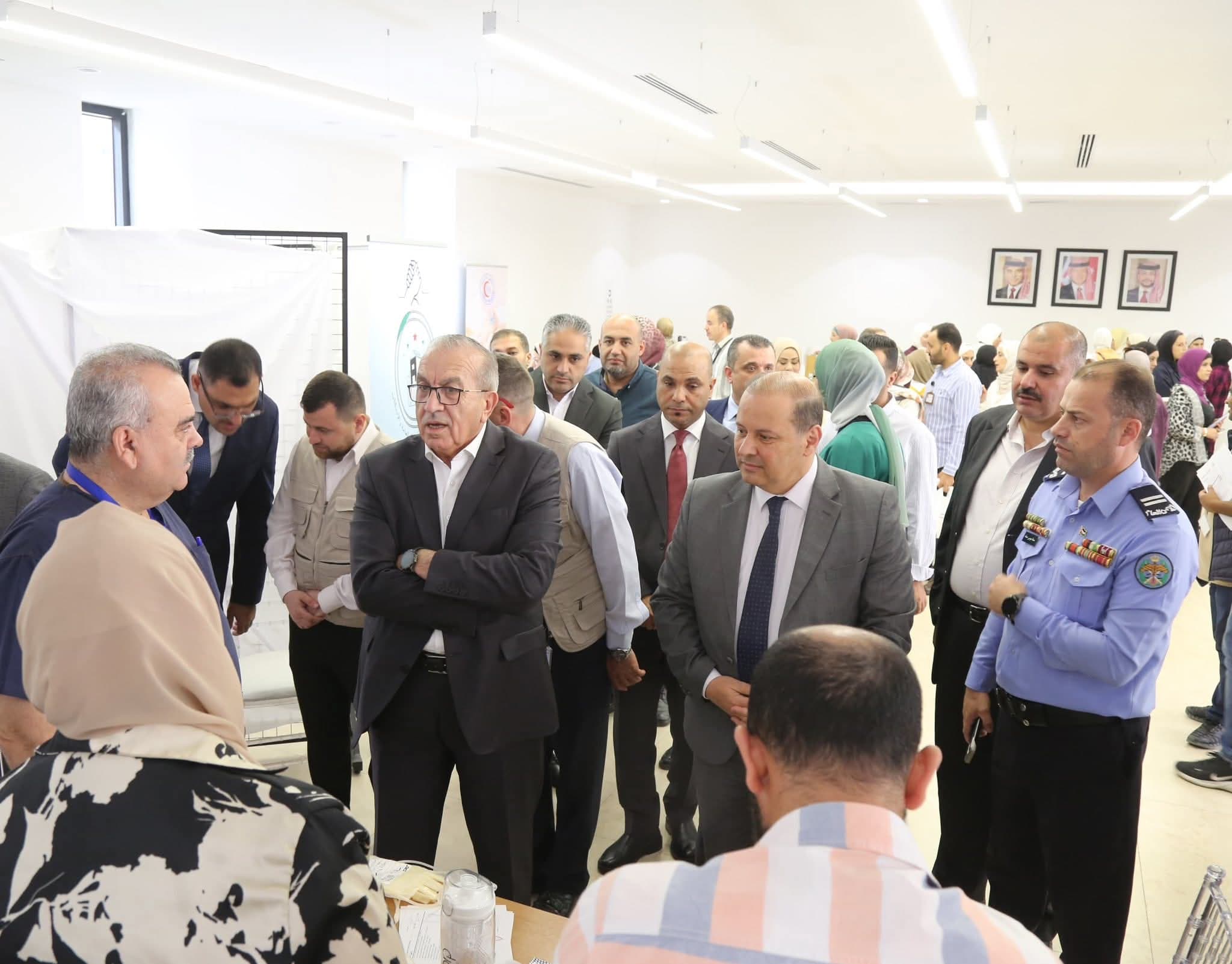 "الأشغال" تنظم يوماً طبياً مجانياً لموظفيها