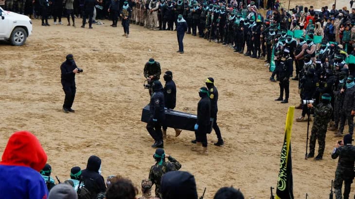 كتائب القسام: عثرنا على جثة أحد أسرى الاحتلال في مسار أحد الأنفاق