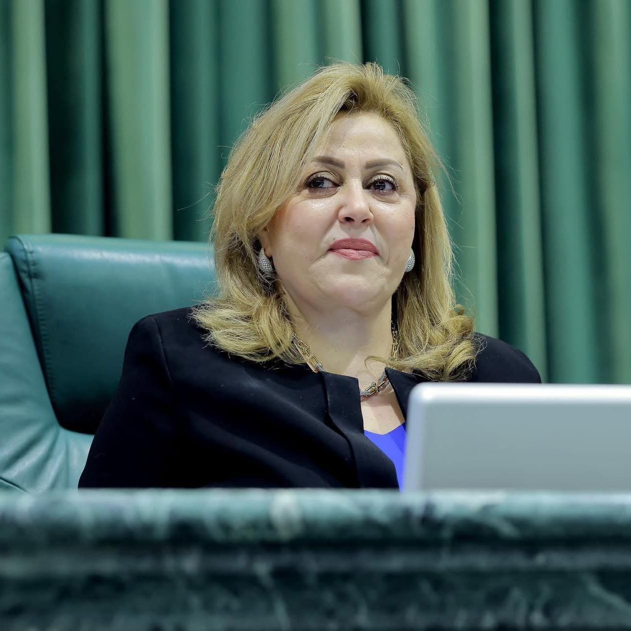 النائب هدى نفاع تنسحب من التوقيع على مذكرة تطالب بتعيين شخص في وظيفة عليا