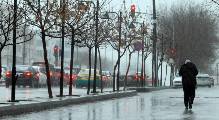 الأمن العام يدعو إلى الحيطة والحذر خلال حالة عدم الاستقرار الجوي