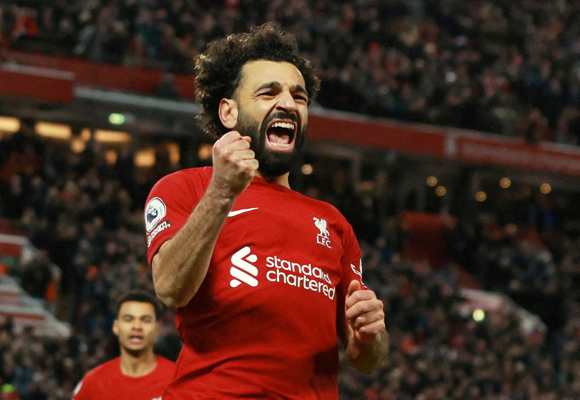 محمد صلاح يتألق بصناعة هدف تاريخي في فوز ليفربول على برايتون 2-0