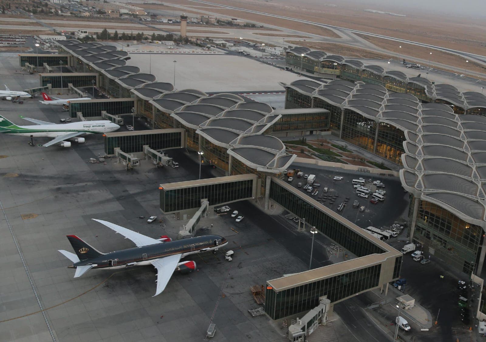 مجموعة المطار الدولي تستعرض دورها في إدارة مطار الملكة علياء وخطط تطوير مستقبل قطاع الطيران