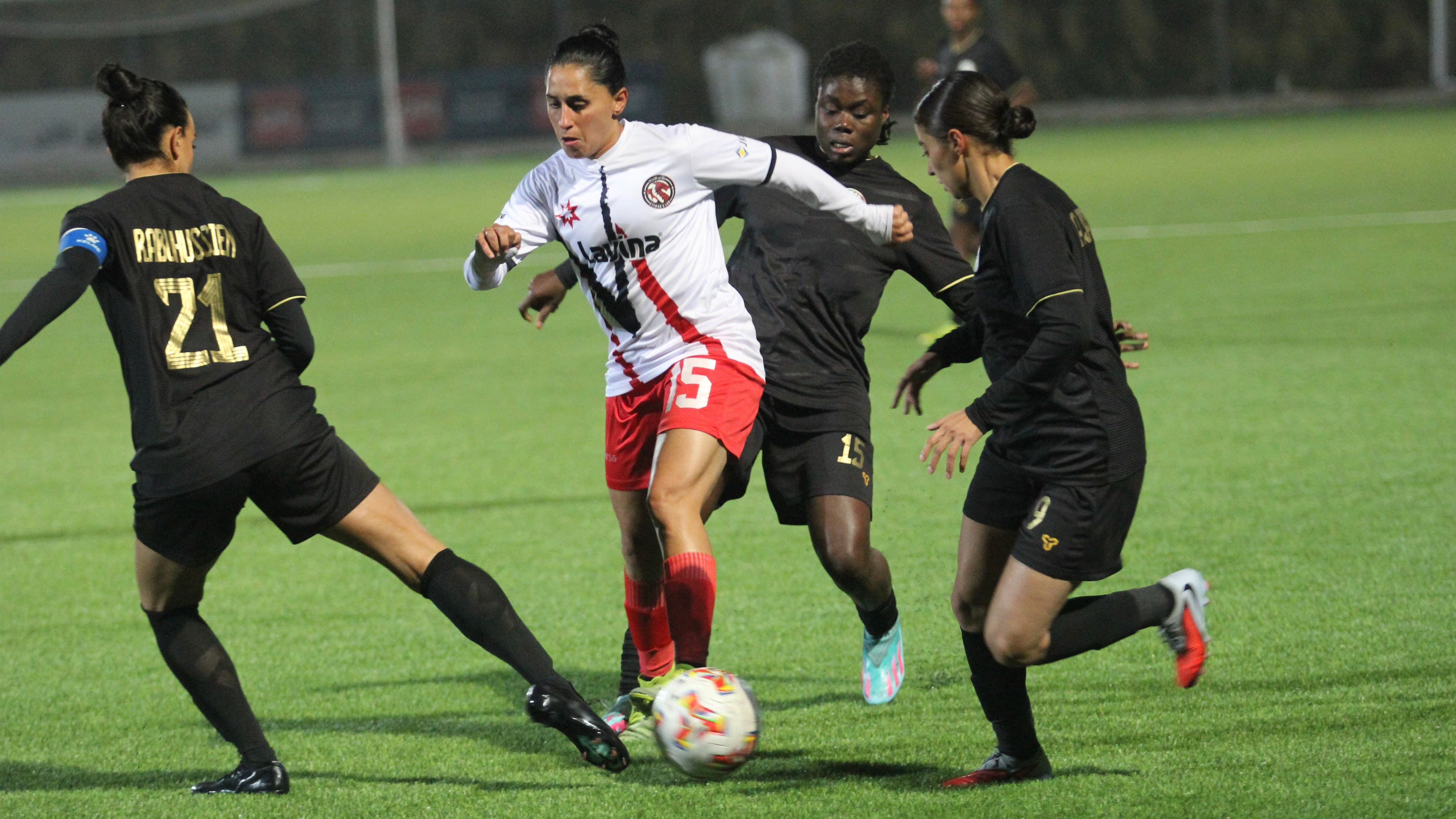 الاتحاد يحافظ على صدارة الدوري الأردني للمحترفات 2025