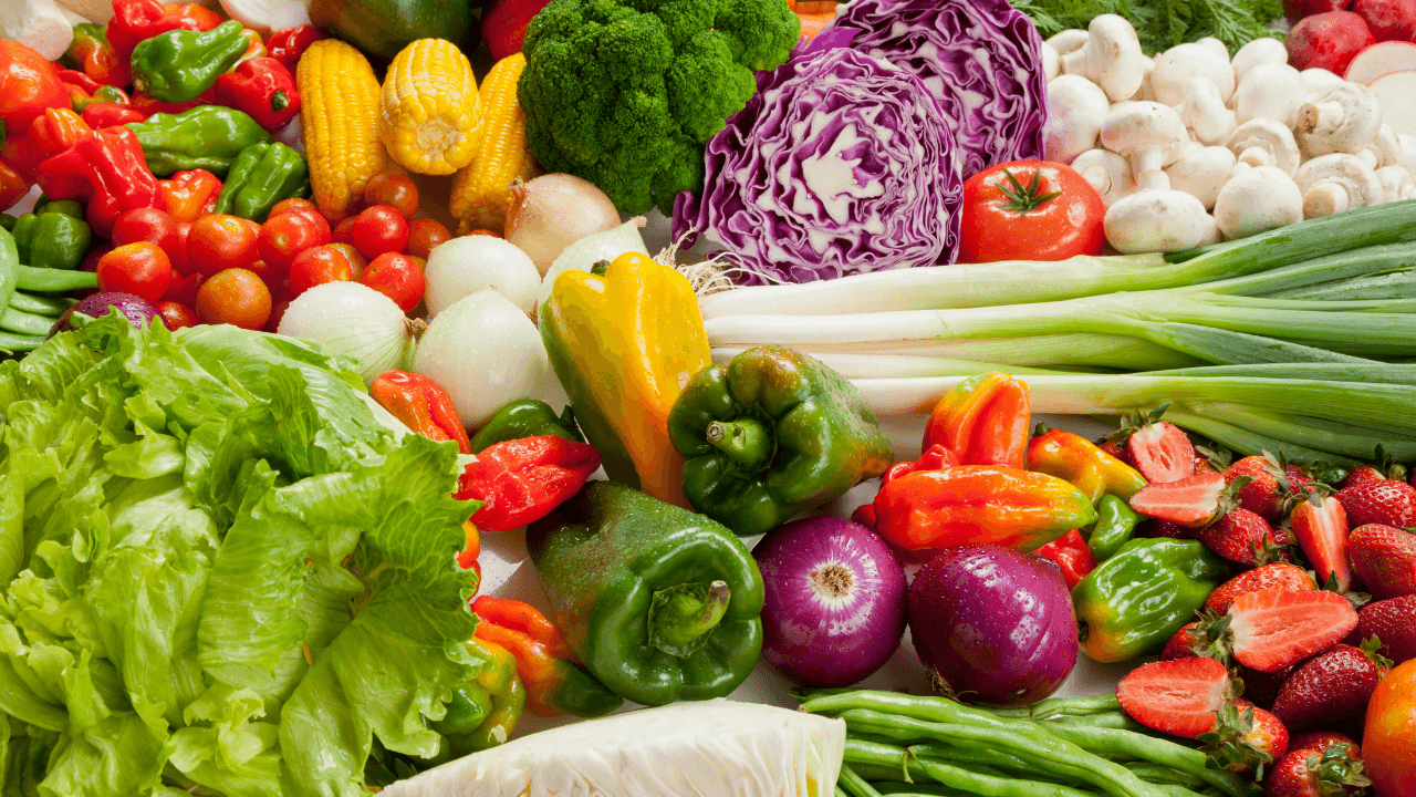 2524 طنا من الخضار وردت للسوق المركزي اليوم